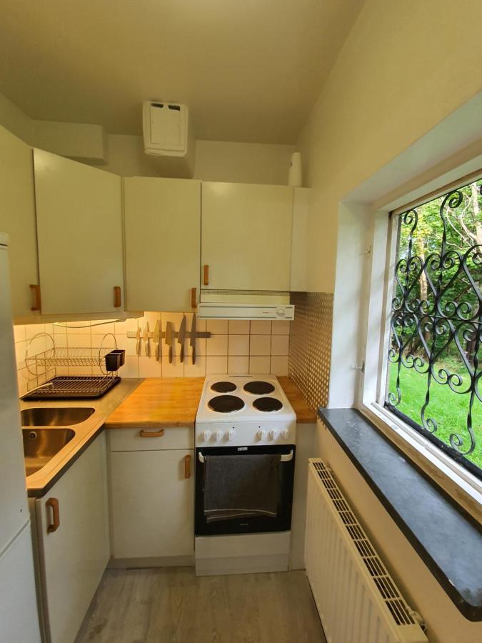 Close To The Metro And The Beach!!! With A View Of The Scandinavian Forest Stockholm Buitenkant foto