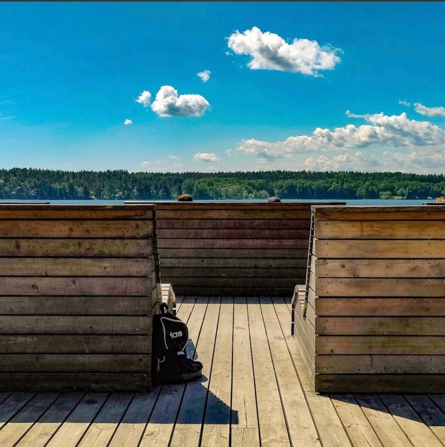 Close To The Metro And The Beach!!! With A View Of The Scandinavian Forest Stockholm Buitenkant foto
